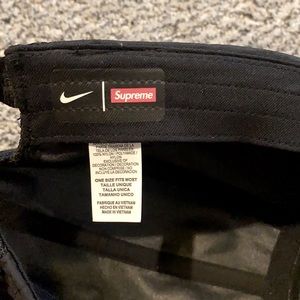 Nike SUPREME hat